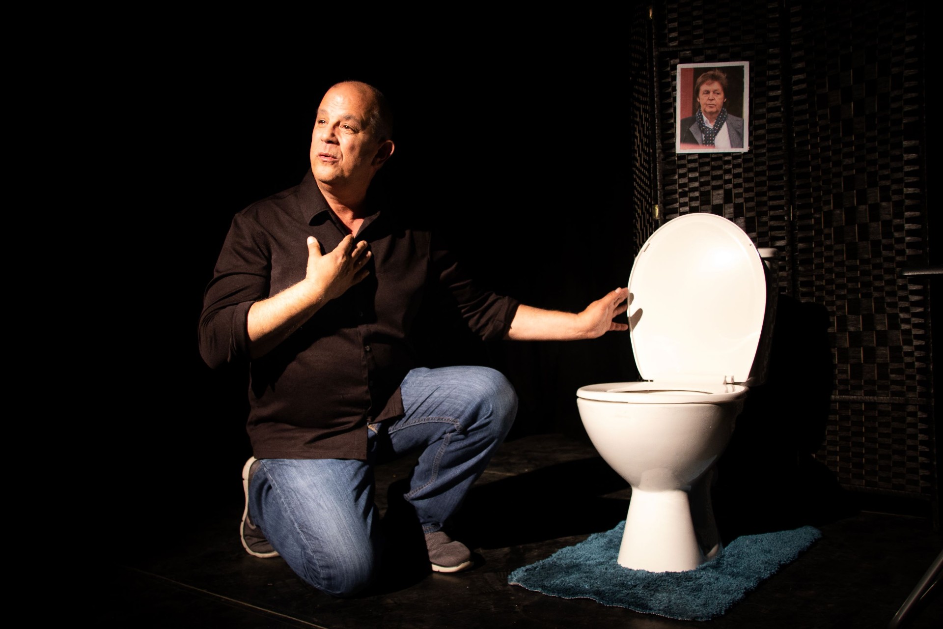 Bathroom-of-a-Bar-on-Bleeker--Emil-FerzolaIMG_0075-re